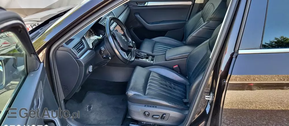 SKODA Superb 2.0 TDI 4x4 DSG Premium Edition