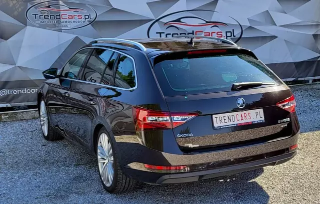 SKODA Superb 2.0 TDI 4x4 DSG Premium Edition