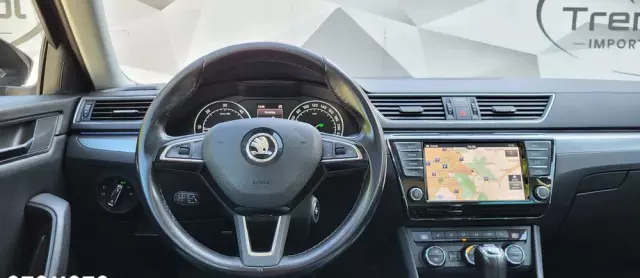 SKODA Superb 2.0 TDI 4x4 DSG Premium Edition