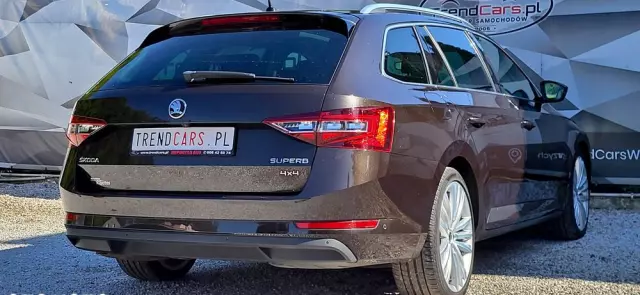 SKODA Superb 2.0 TDI 4x4 DSG Premium Edition