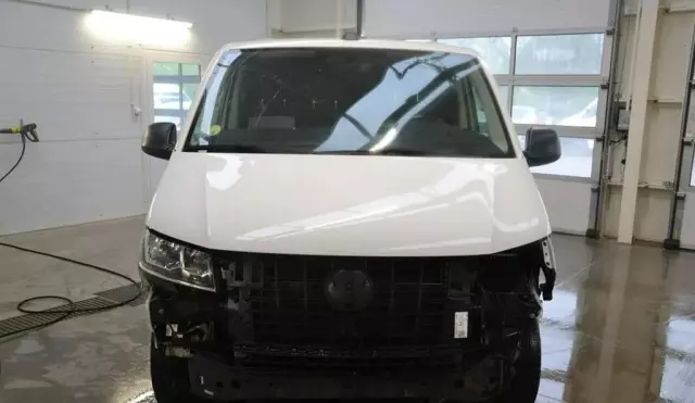 VOLKSWAGEN Transporter 