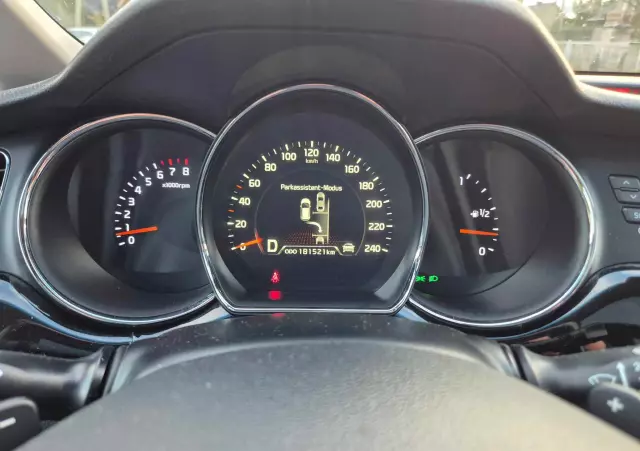 KIA Ceed 1.6 GDI DCT SW Spirit