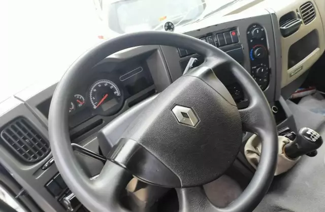 RENAULT Midlum 