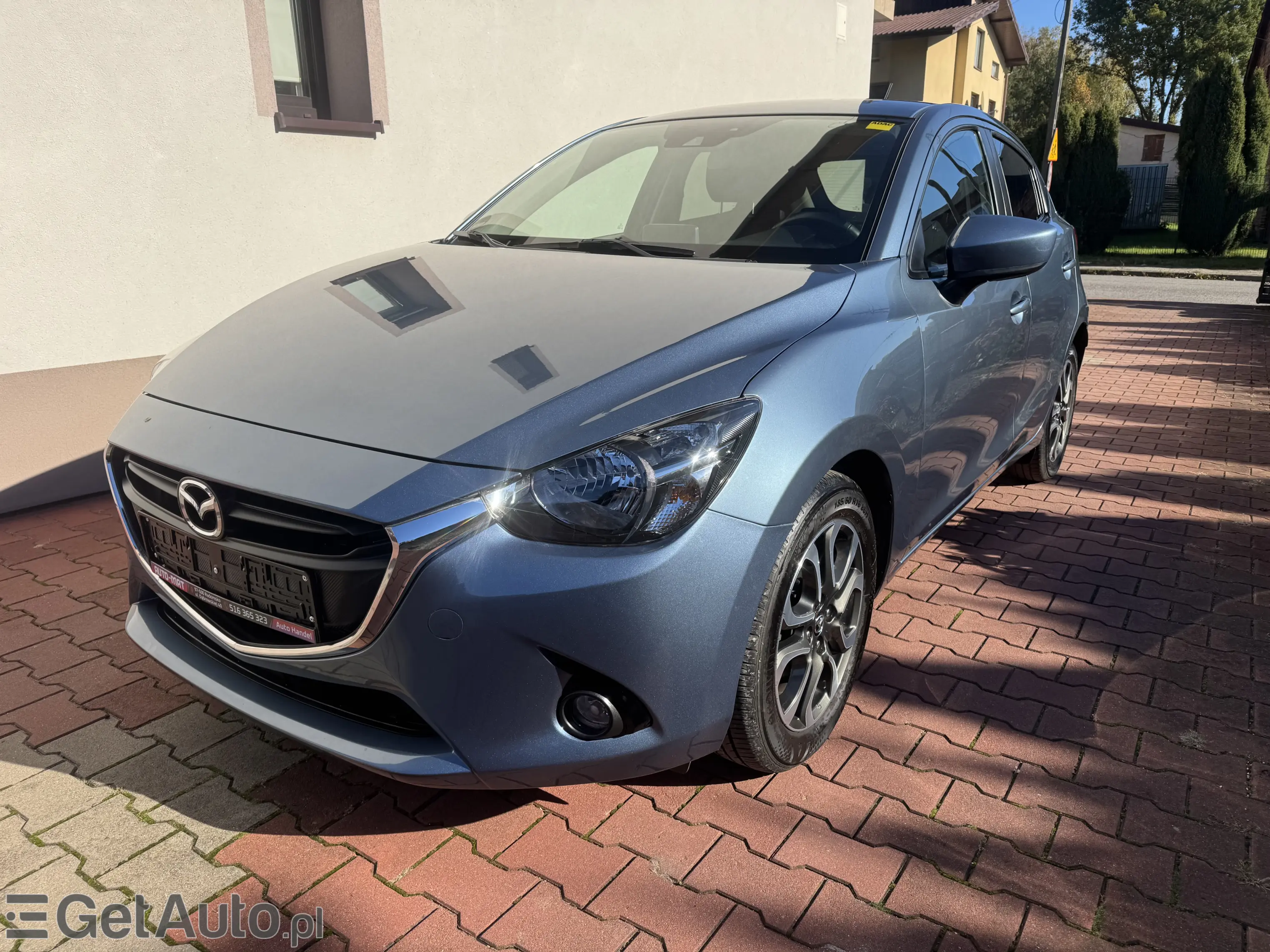 MAZDA 2 SkyGo
