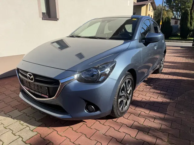 MAZDA 2 SkyGo
