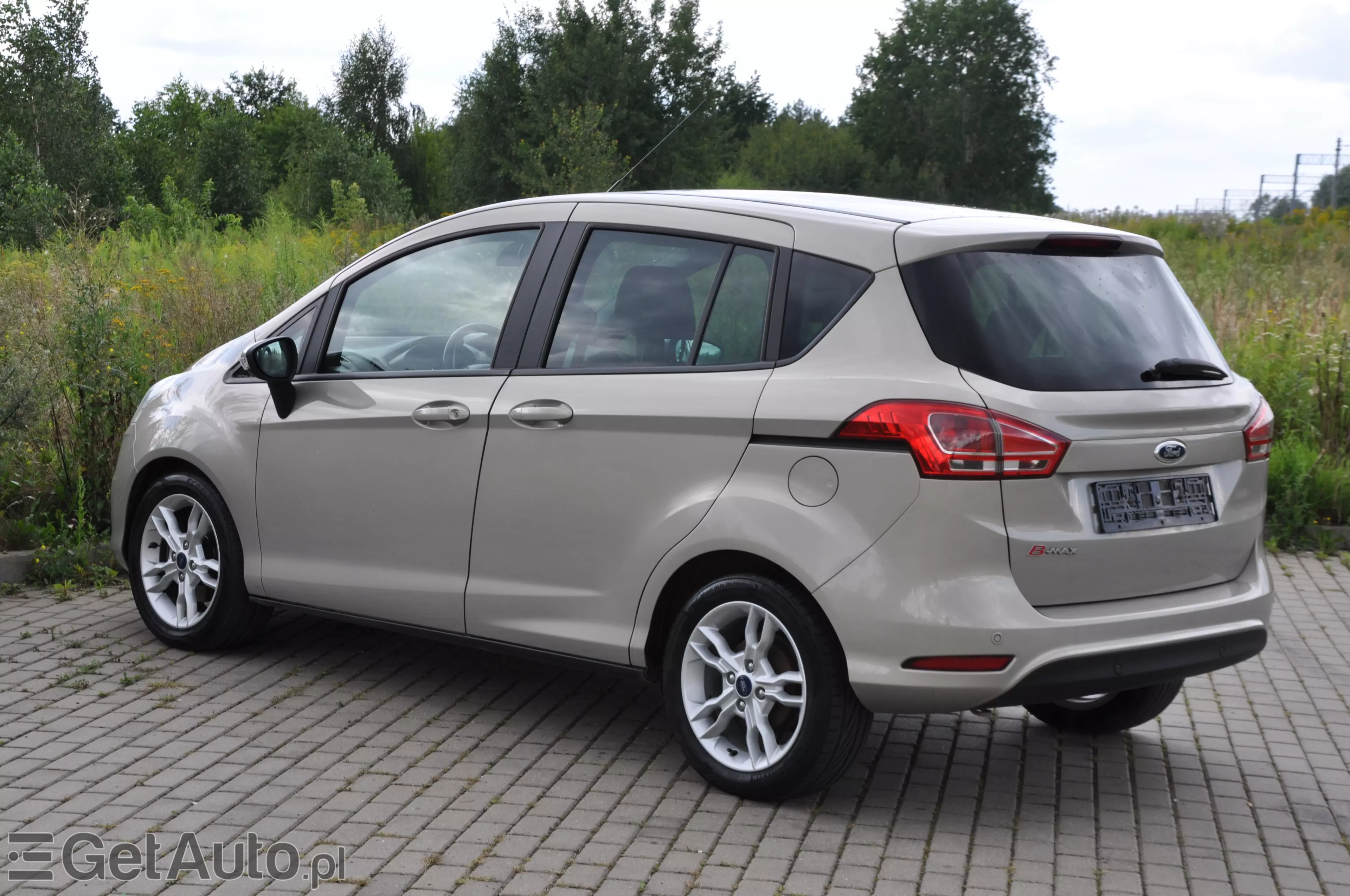 FORD B-Max Titanium