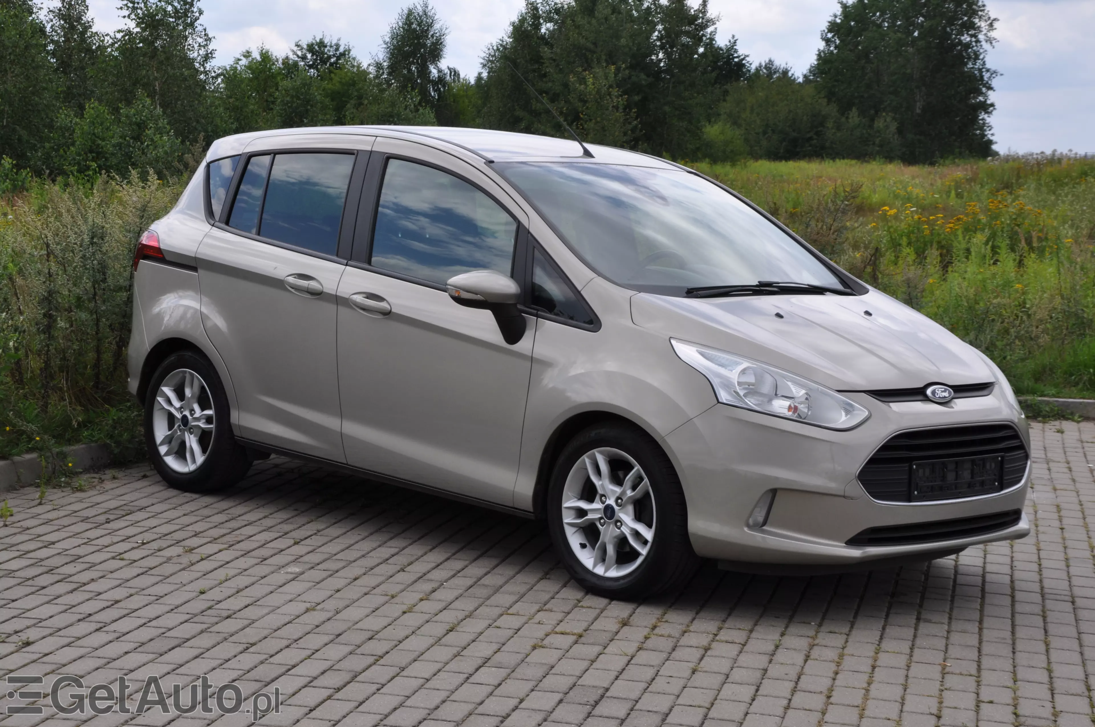 FORD B-Max Titanium