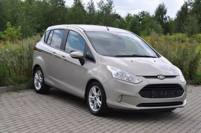 FORD B-Max Titanium