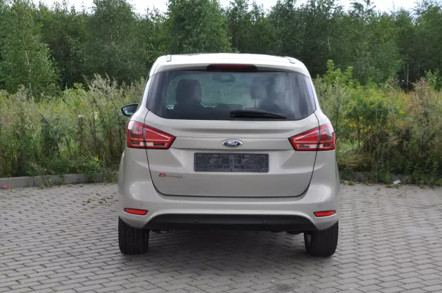 FORD B-Max Titanium