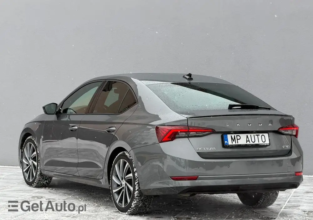 SKODA Octavia 1.5 TSI e-TEC DSG Sportline