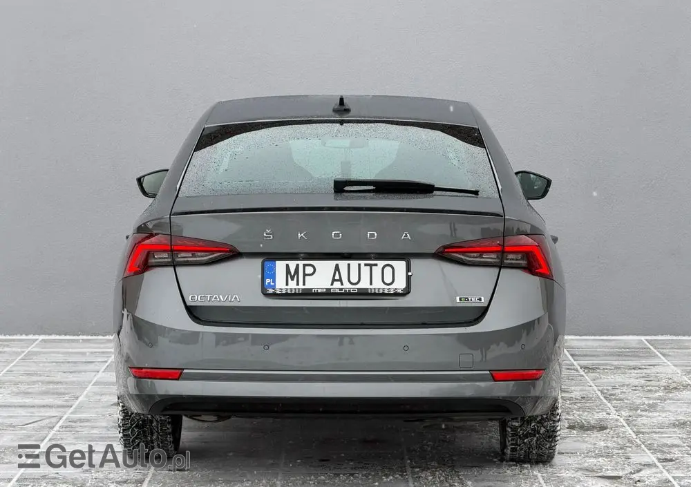 SKODA Octavia 1.5 TSI e-TEC DSG Sportline