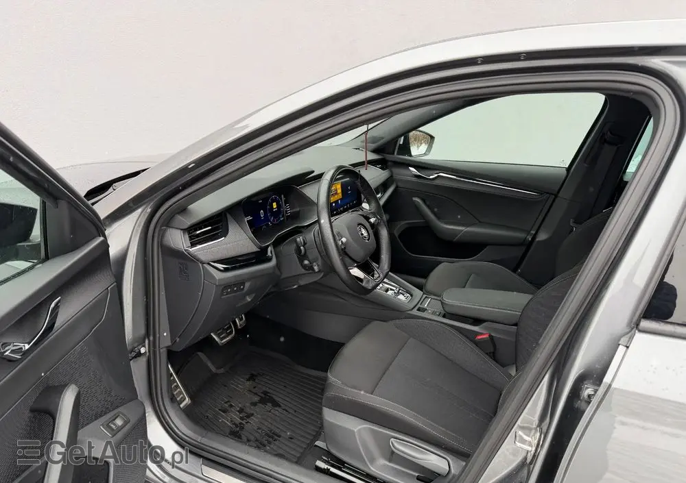 SKODA Octavia 1.5 TSI e-TEC DSG Sportline