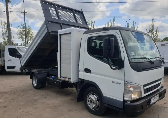 MITSUBISHI FUSO FB83 