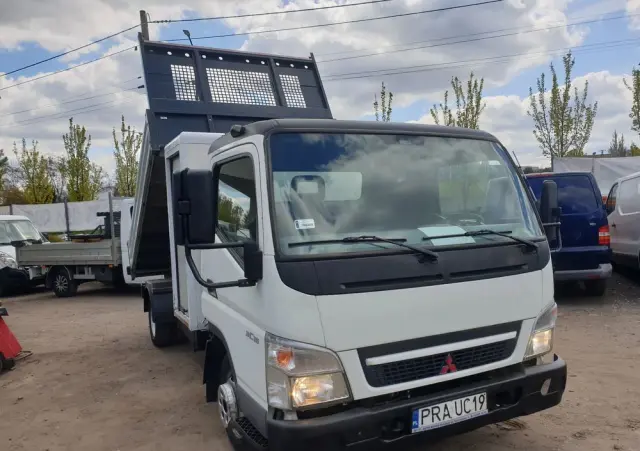 MITSUBISHI FUSO FB83 