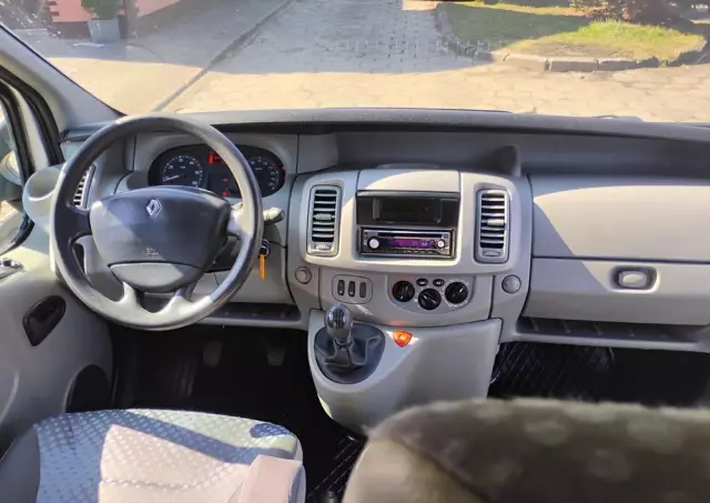 RENAULT Trafic 2.0 dCi 90 L1H1