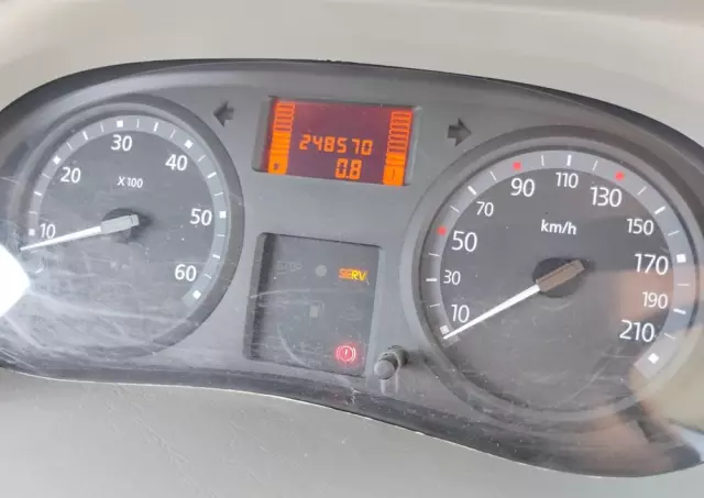 RENAULT Trafic 2.0 dCi 90 L1H1