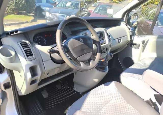 RENAULT Trafic 2.0 dCi 90 L1H1