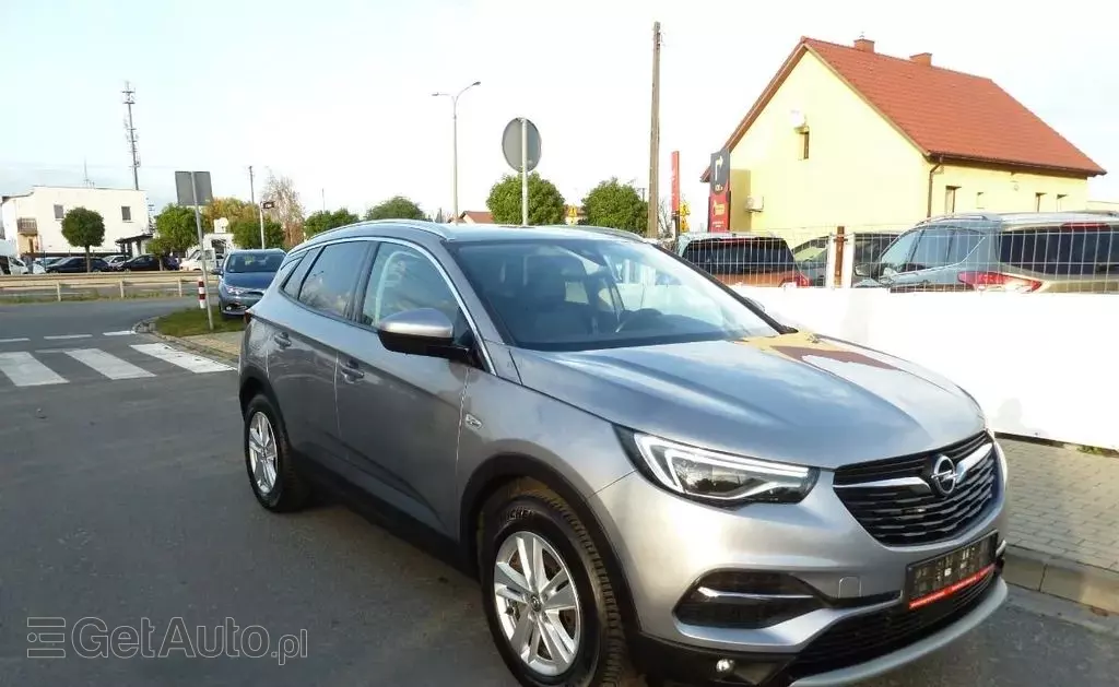 OPEL Grandland 