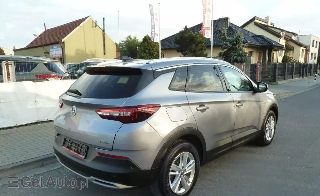 OPEL Grandland 
