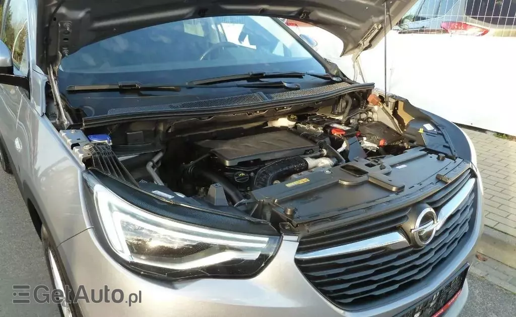 OPEL Grandland 