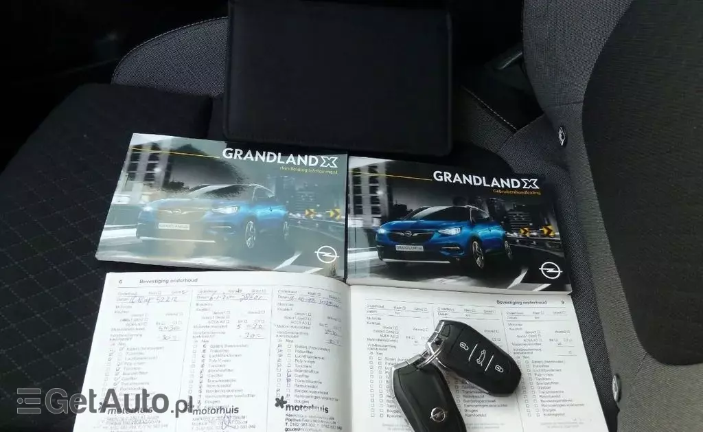 OPEL Grandland 