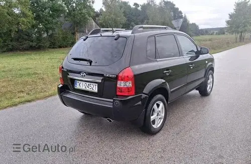HYUNDAI Tucson 
