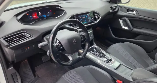 PEUGEOT 308 1.5 BlueHDi Allure Pack S&S EAT8