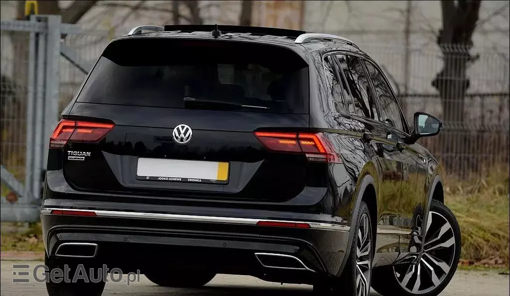 VOLKSWAGEN Tiguan 