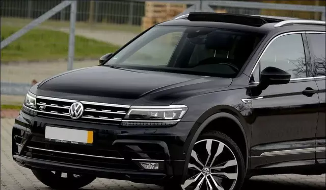 VOLKSWAGEN Tiguan 
