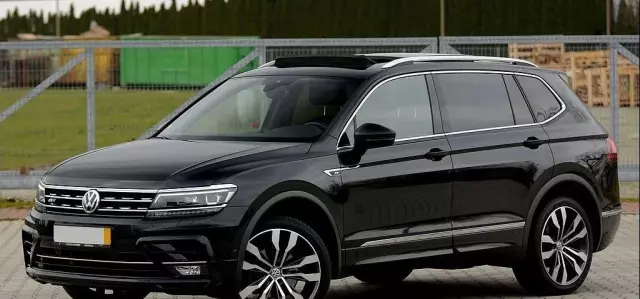 VOLKSWAGEN Tiguan 