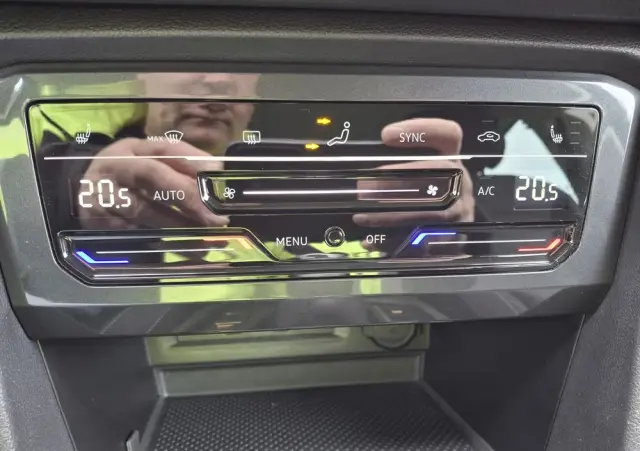 VOLKSWAGEN Tiguan 2.0 TDI SCR Life