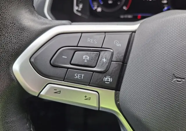 VOLKSWAGEN Tiguan 2.0 TDI SCR Life