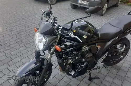 SUZUKI Sport 