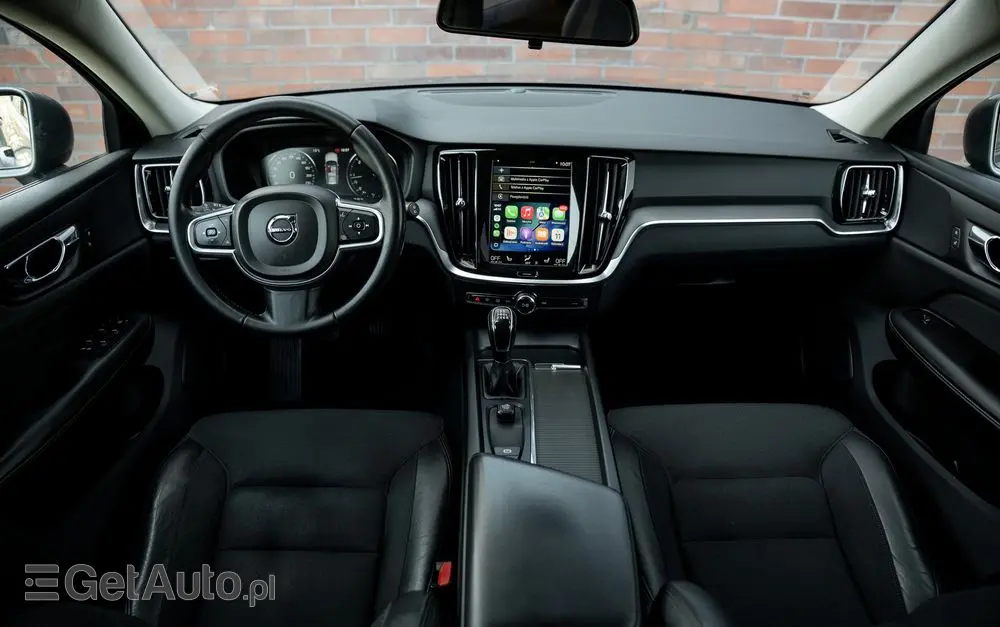 VOLVO V60 D4 Drive-E Momentum