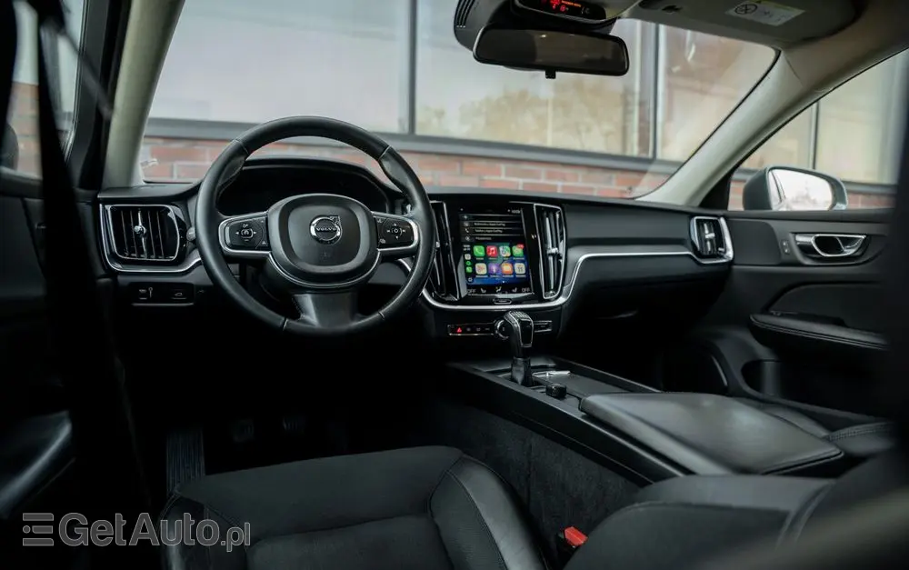 VOLVO V60 D4 Drive-E Momentum