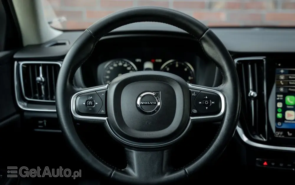 VOLVO V60 D4 Drive-E Momentum