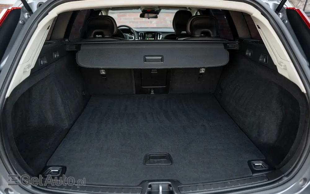 VOLVO V60 D4 Drive-E Momentum