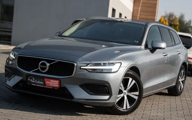VOLVO V60 D4 Drive-E Momentum