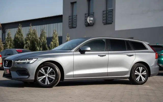 VOLVO V60 D4 Drive-E Momentum