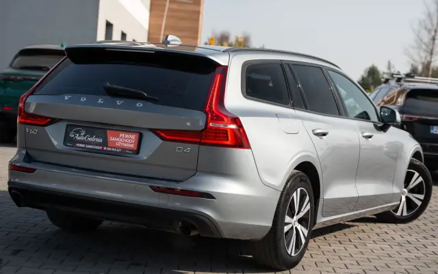 VOLVO V60 D4 Drive-E Momentum