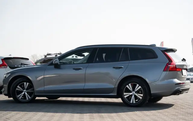 VOLVO V60 D4 Drive-E Momentum