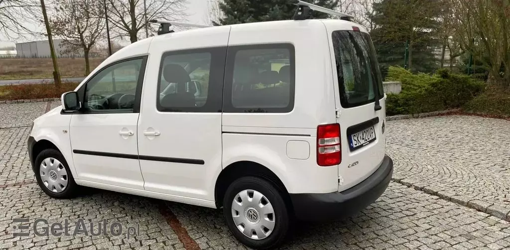 VOLKSWAGEN Caddy 