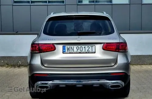 MERCEDES-BENZ GLC 