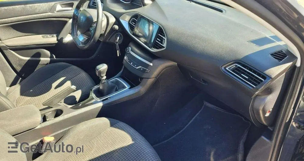 PEUGEOT 308 1.5 BlueHDi Active Pack Business S&S