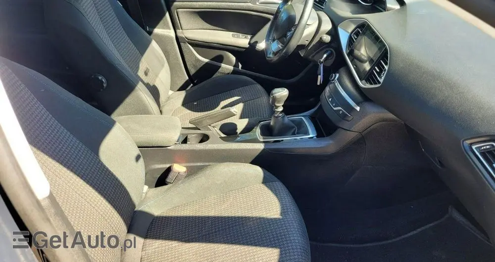 PEUGEOT 308 1.5 BlueHDi Active Pack Business S&S