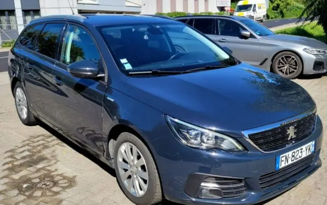 PEUGEOT 308 1.5 BlueHDi Active Pack Business S&S