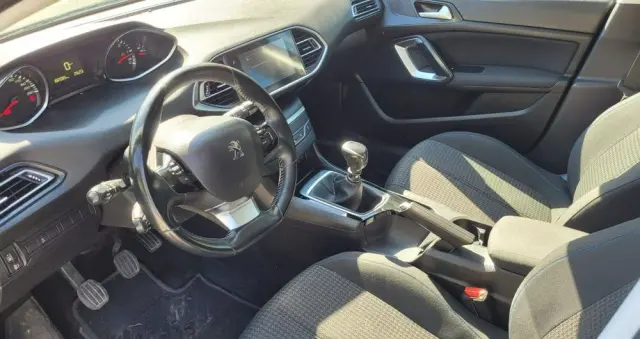 PEUGEOT 308 1.5 BlueHDi Active Pack Business S&S