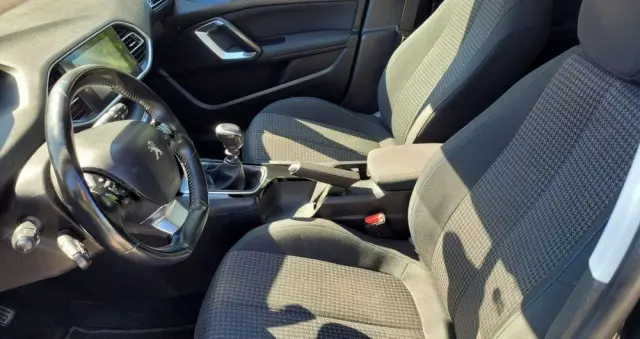 PEUGEOT 308 1.5 BlueHDi Active Pack Business S&S