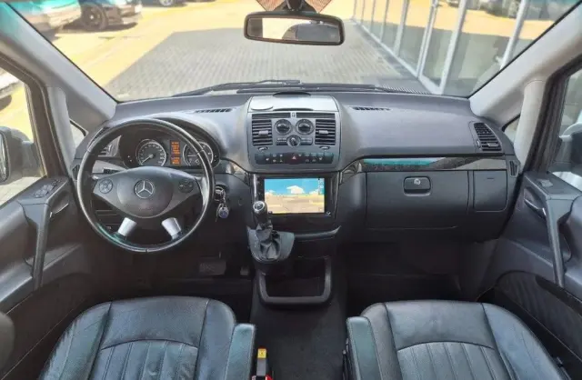 MERCEDES-BENZ Viano 