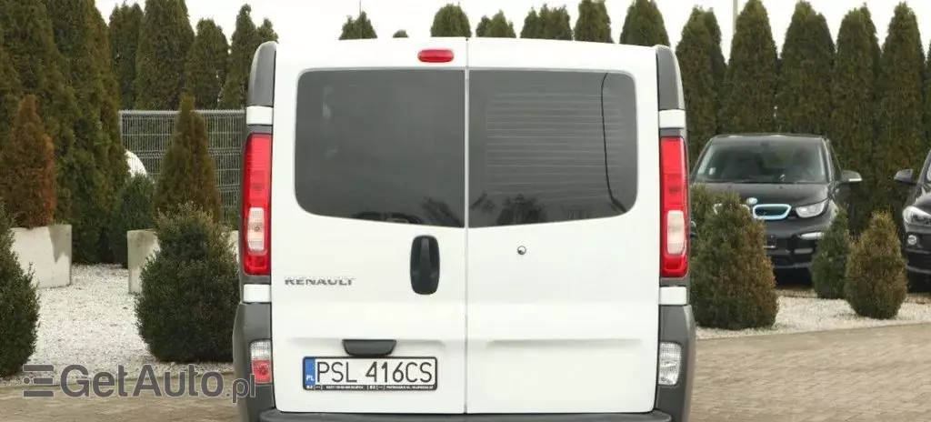 RENAULT Trafic 